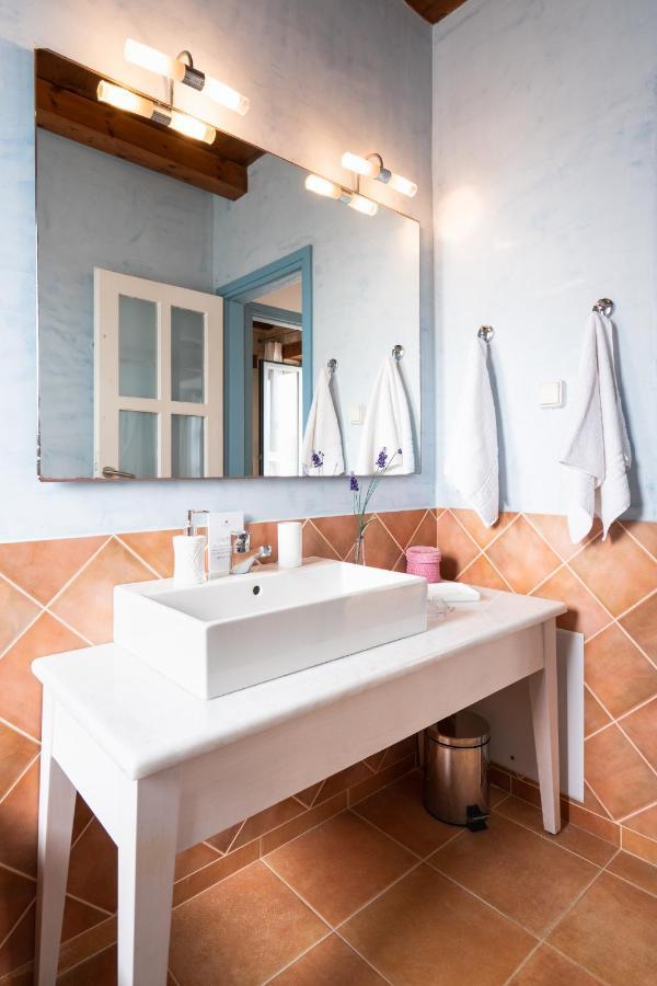 Beachfront Villa Turquoise With Private Pool, Bbq And Ping Pong Table Ханья Экстерьер фото