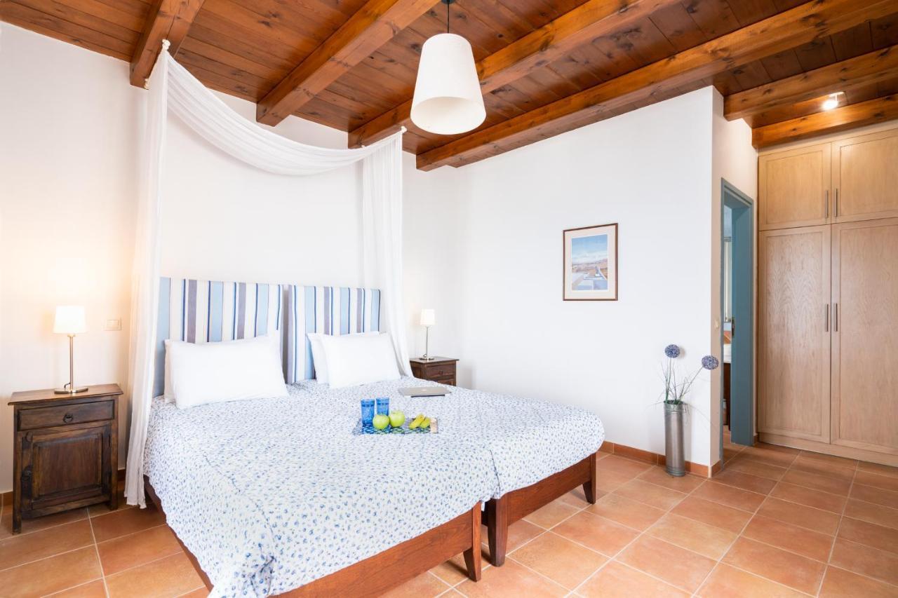 Beachfront Villa Turquoise With Private Pool, Bbq And Ping Pong Table Ханья Экстерьер фото