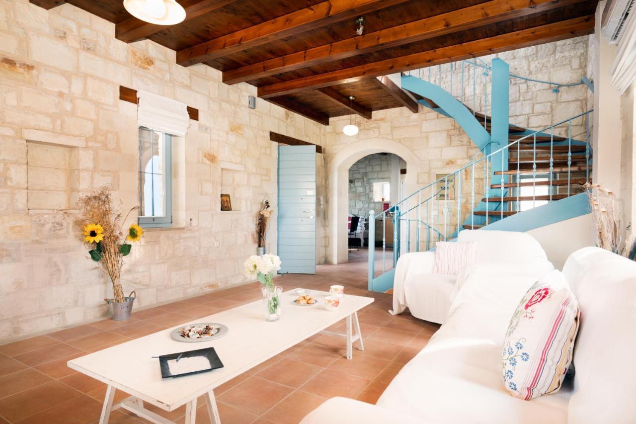 Beachfront Villa Turquoise With Private Pool, Bbq And Ping Pong Table Ханья Экстерьер фото