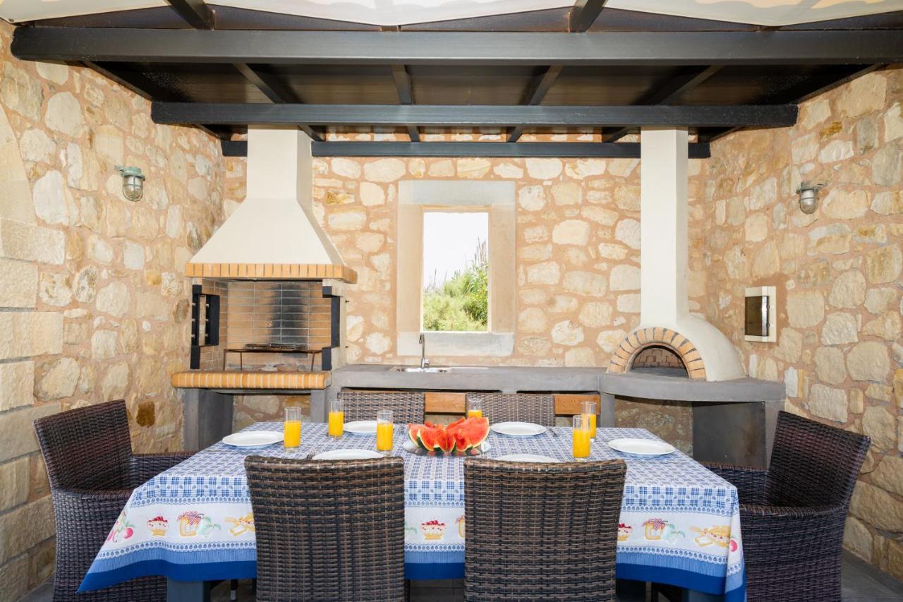 Beachfront Villa Turquoise With Private Pool, Bbq And Ping Pong Table Ханья Экстерьер фото